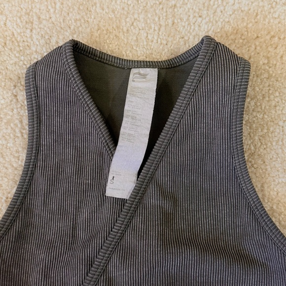 Fabletics Seamless Ribbed Bra - Picture 2 of 6